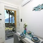 A Private And Parking 아파트 Oliveto Lario