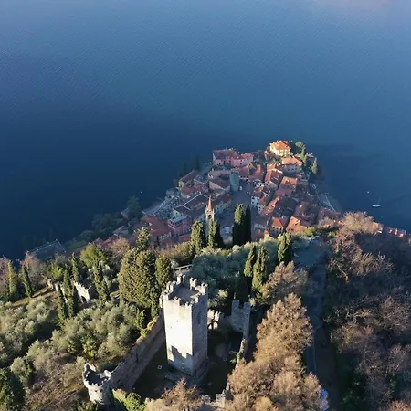 A Private And Parking Oliveto Lario