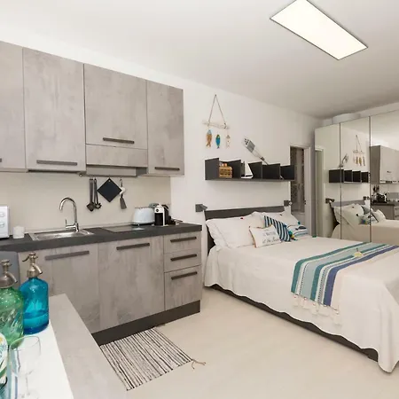 Apartment A Private And Parking *