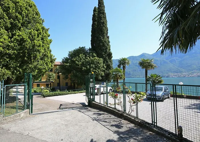 A Private And Parking Oliveto Lario