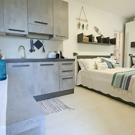 A Private And Parking *