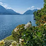 A Private Beach&parking Apartament *