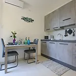 A Private Beach&parking
