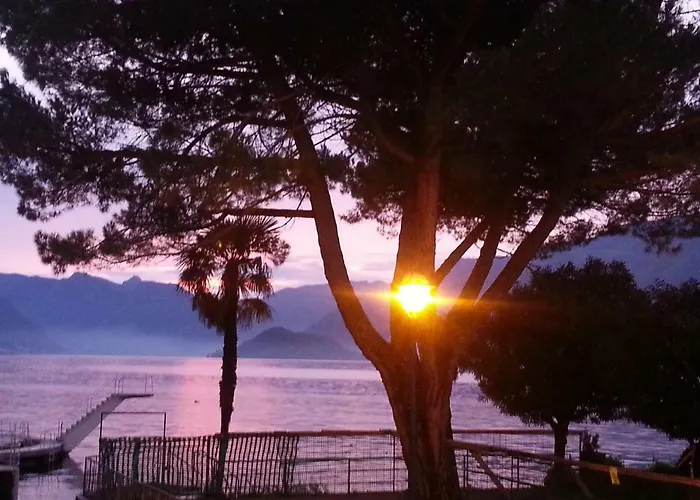 A Private And Parking Appartamento Oliveto Lario